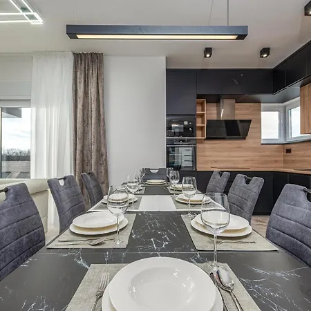 Cdi706 Hébergement de vacances *